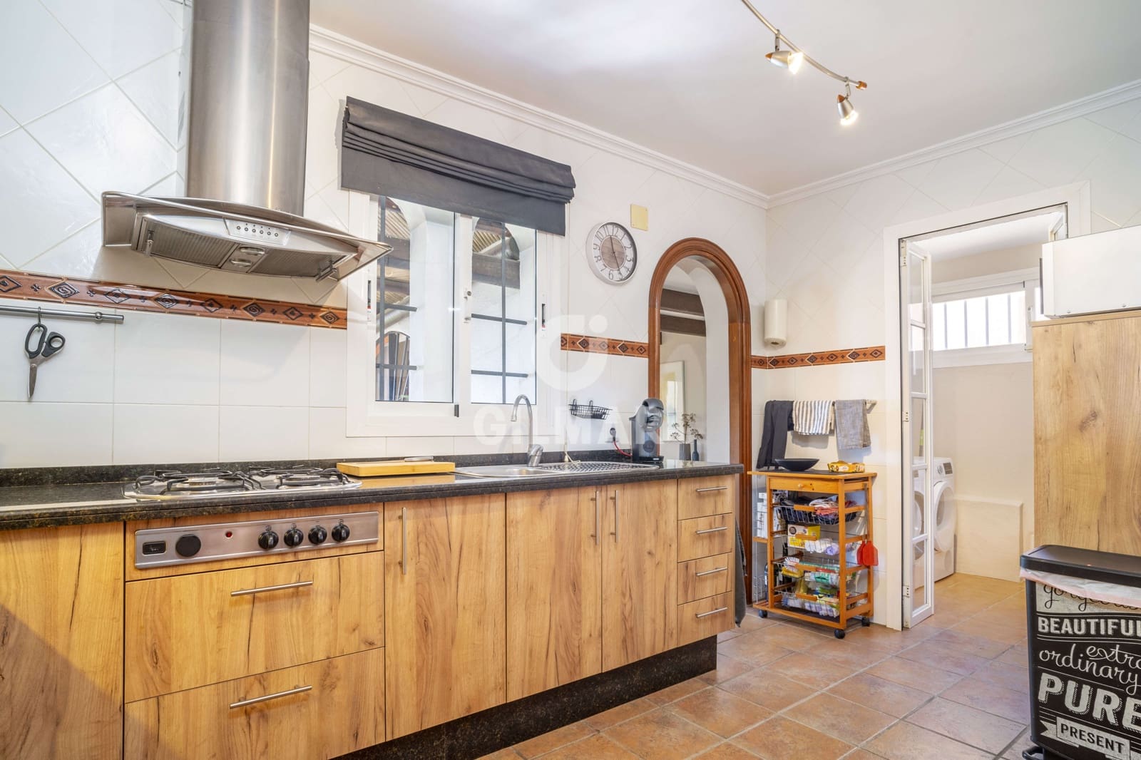 3 soveværelse Semi-Rækkehus til salg i Casares med swimmingpool - € 1.250.000 (Ref: 9205992)