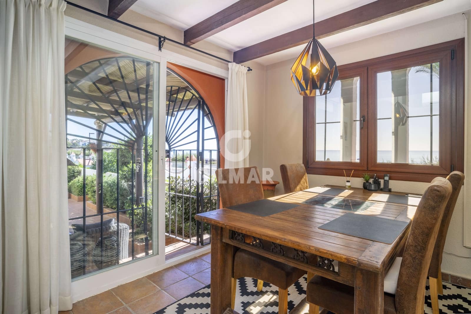 3 soveværelse Semi-Rækkehus til salg i Casares med swimmingpool - € 1.250.000 (Ref: 9205992)