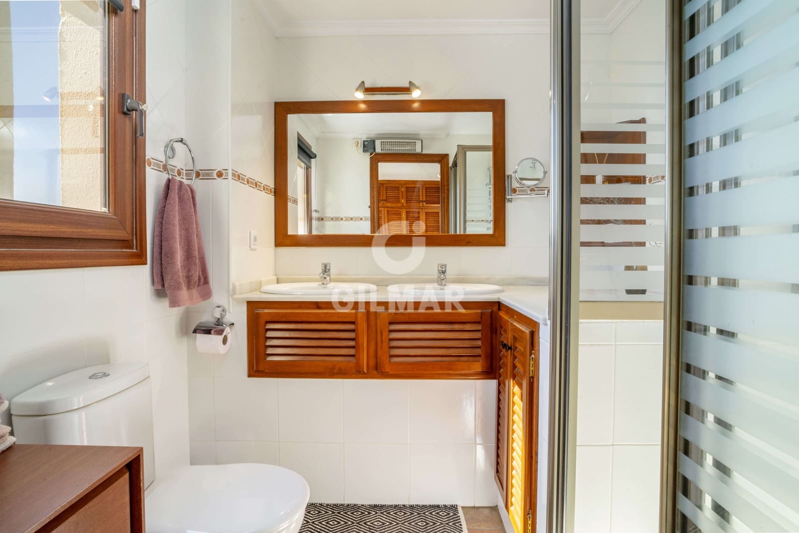 3 soveværelse Semi-Rækkehus til salg i Casares med swimmingpool - € 1.250.000 (Ref: 9205992)