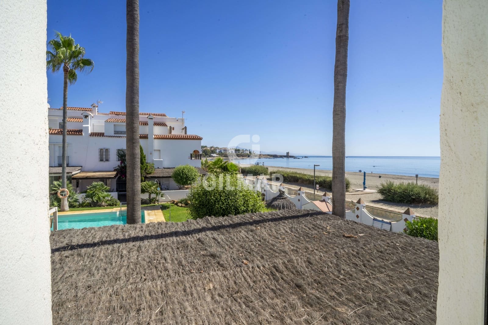 3 soveværelse Semi-Rækkehus til salg i Casares med swimmingpool - € 1.250.000 (Ref: 9205992)