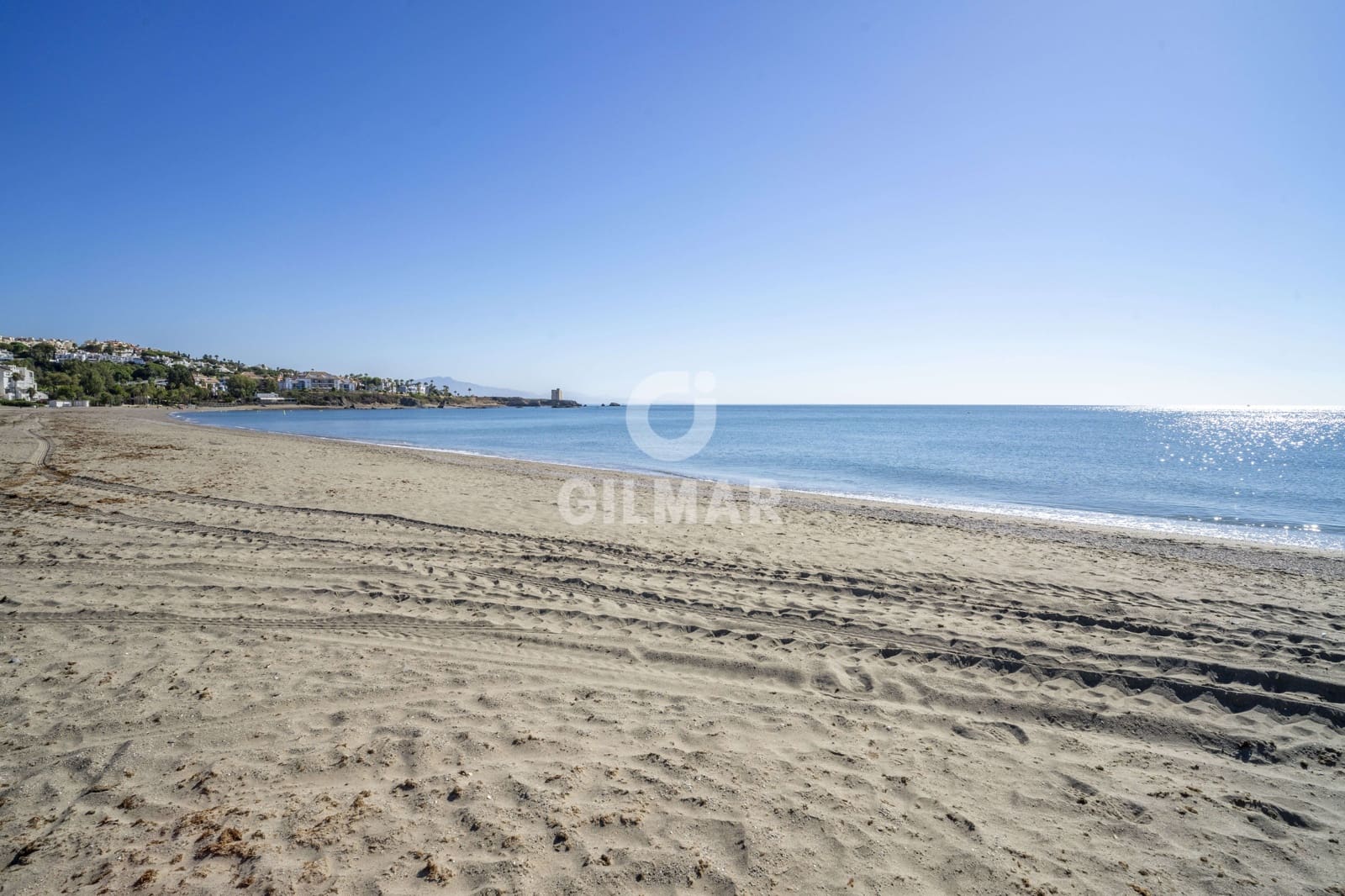 3 soveværelse Semi-Rækkehus til salg i Casares med swimmingpool - € 1.250.000 (Ref: 9205992)