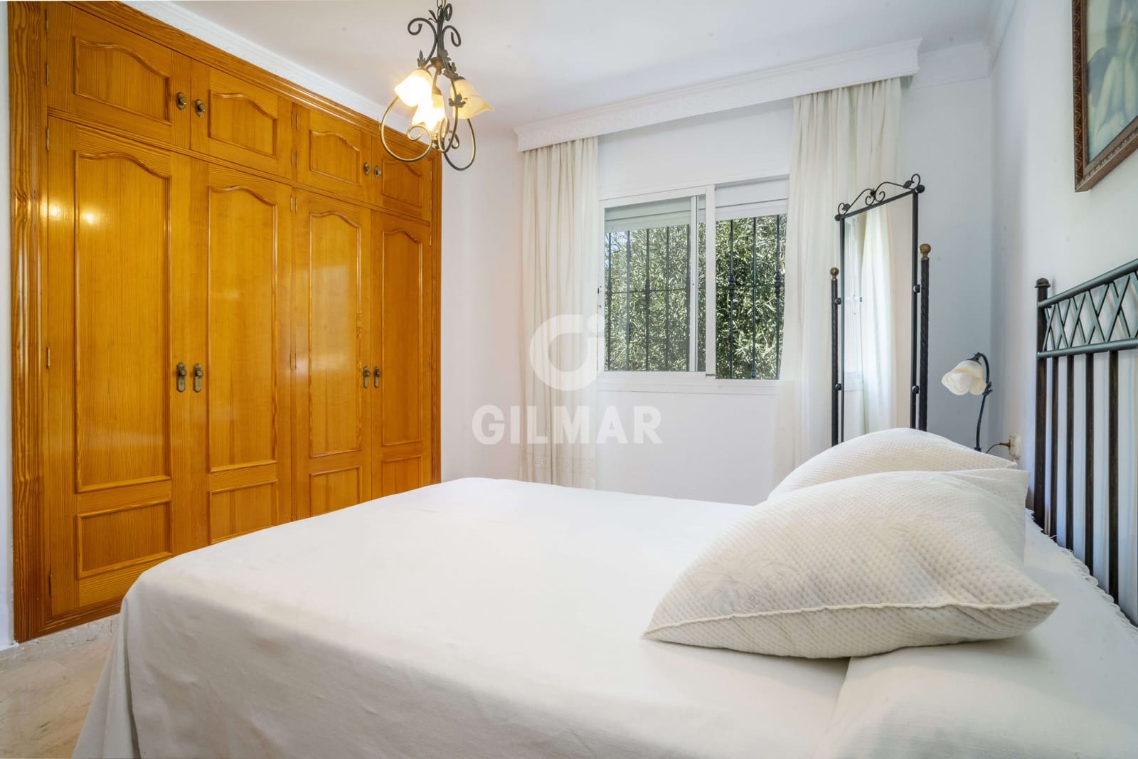 3 soverom Villa til salgs i Estepona med svømmebasseng garasje - € 1 075 000 (Ref: 9205993)