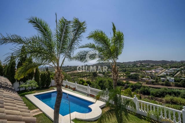 3 soveværelse Villa til salg i Las Lomas, Estepona med swimmingpool garage - € 1.075.000 (Ref: 9205993)
