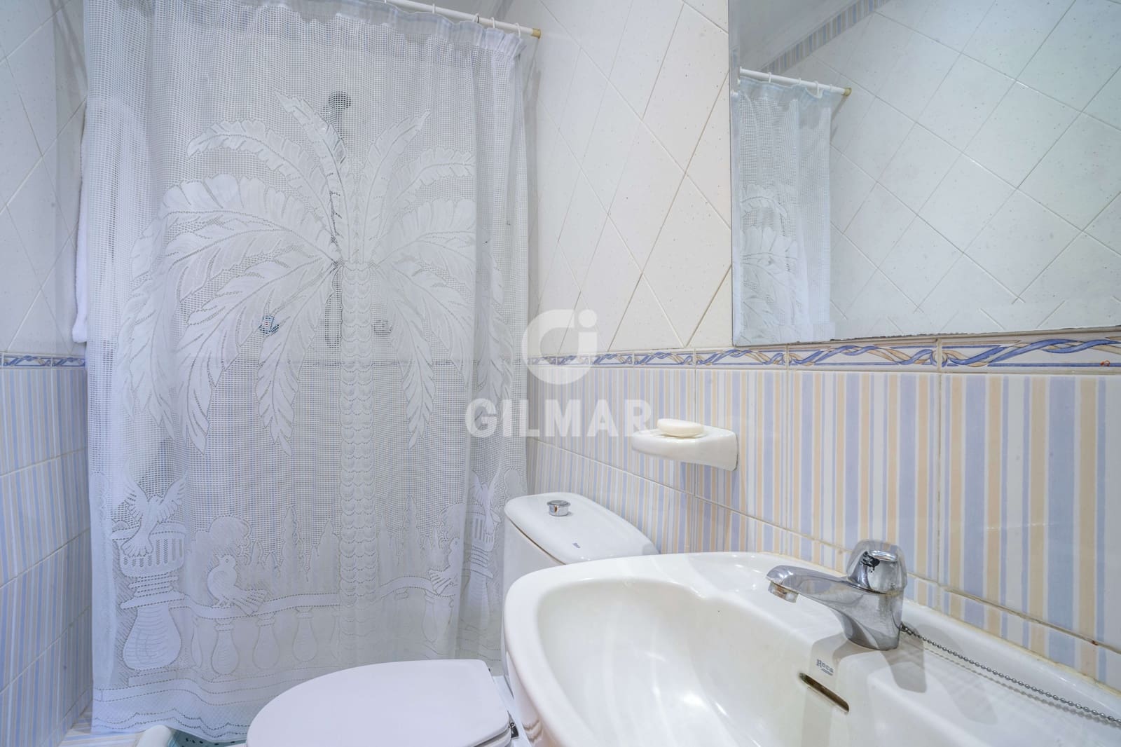 3 soverom Villa til salgs i Estepona med svømmebasseng garasje - € 1 075 000 (Ref: 9205993)