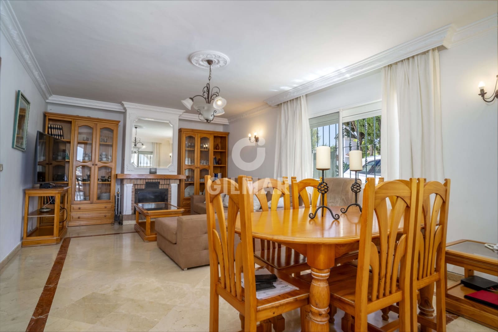 3 soverom Villa til salgs i Estepona med svømmebasseng garasje - € 1 075 000 (Ref: 9205993)