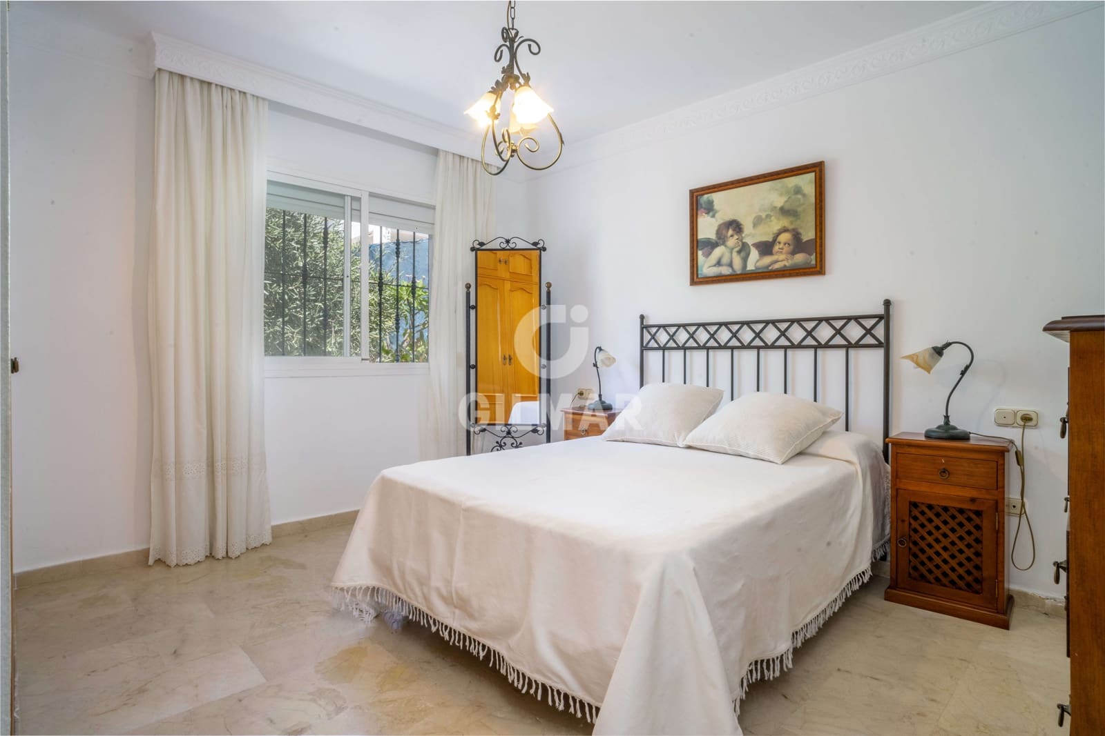 3 soverom Villa til salgs i Estepona med svømmebasseng garasje - € 1 075 000 (Ref: 9205993)