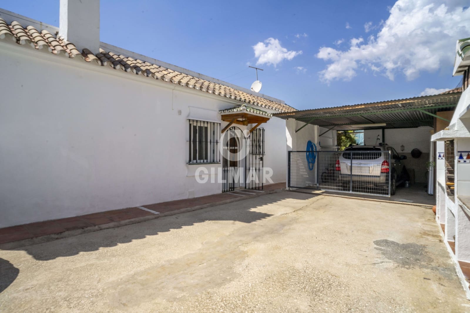 3 soverom Villa til salgs i Estepona med svømmebasseng garasje - € 1 075 000 (Ref: 9205993)