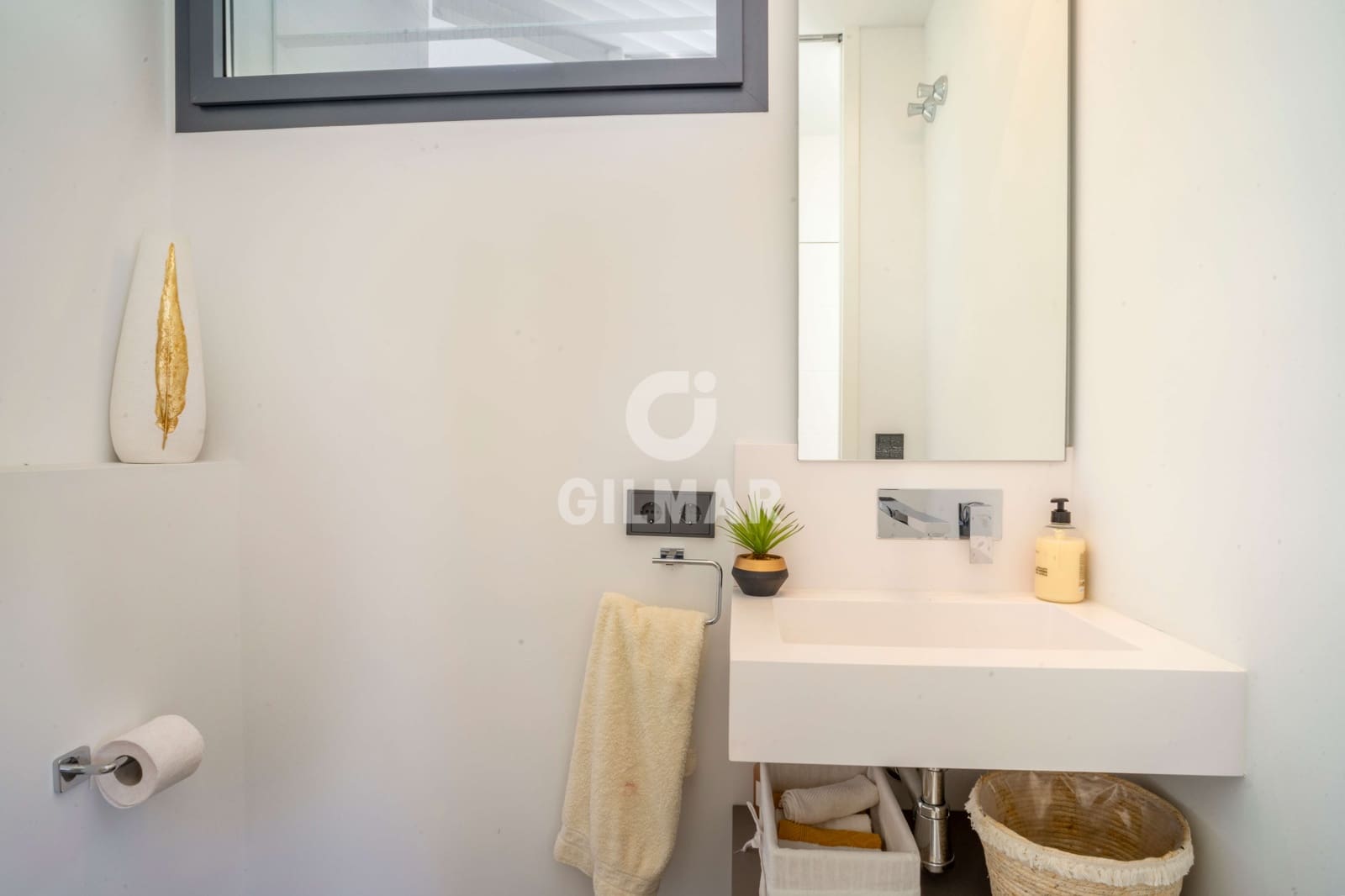 3 soveværelse Rækkehus til salg i Estepona med swimmingpool garage - € 3.450.000 (Ref: 9205995)