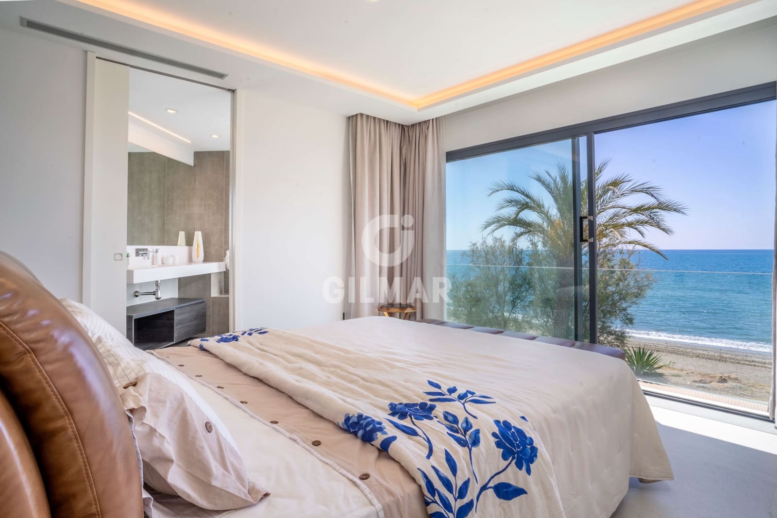 3 soveværelse Rækkehus til salg i Estepona med swimmingpool garage - € 3.450.000 (Ref: 9205995)