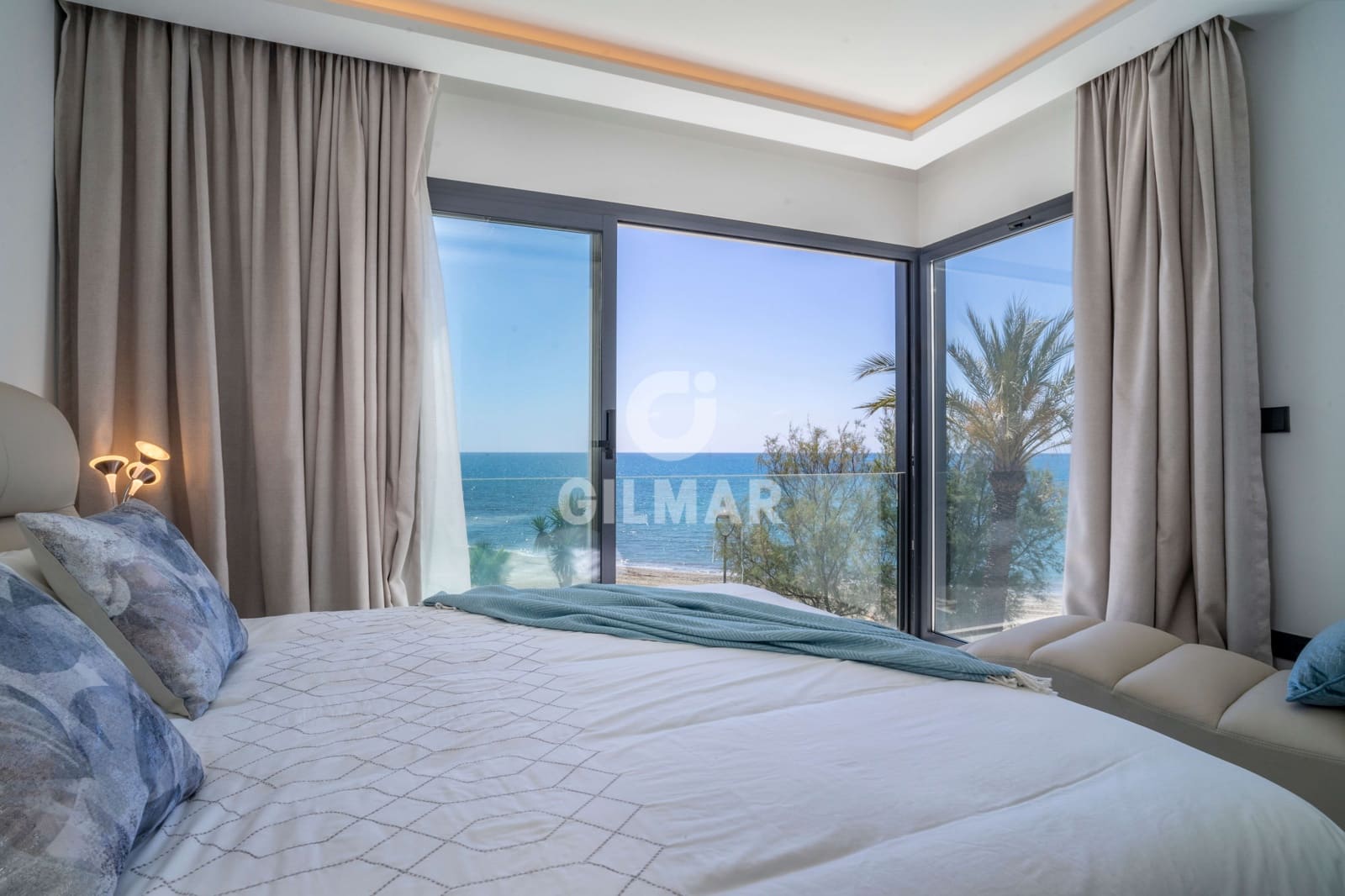 3 soveværelse Rækkehus til salg i Estepona med swimmingpool garage - € 3.450.000 (Ref: 9205995)