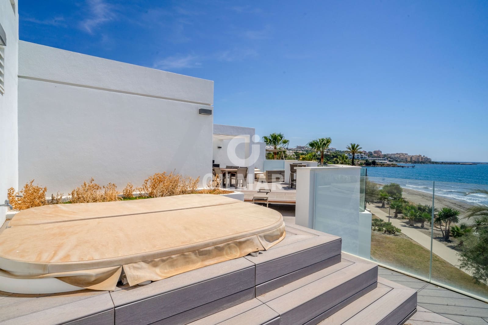 3 soveværelse Rækkehus til salg i Estepona med swimmingpool garage - € 3.450.000 (Ref: 9205995)