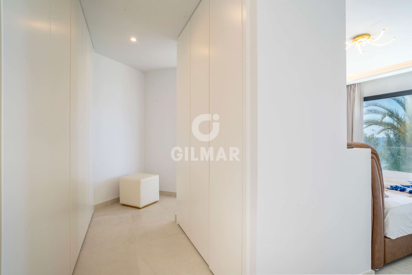 3 soveværelse Rækkehus til salg i Estepona med swimmingpool garage - € 3.450.000 (Ref: 9205995)