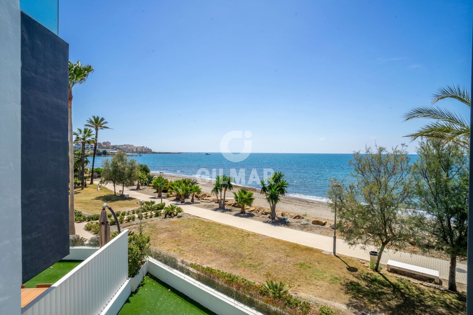 3 soveværelse Rækkehus til salg i Estepona med swimmingpool garage - € 3.450.000 (Ref: 9205995)