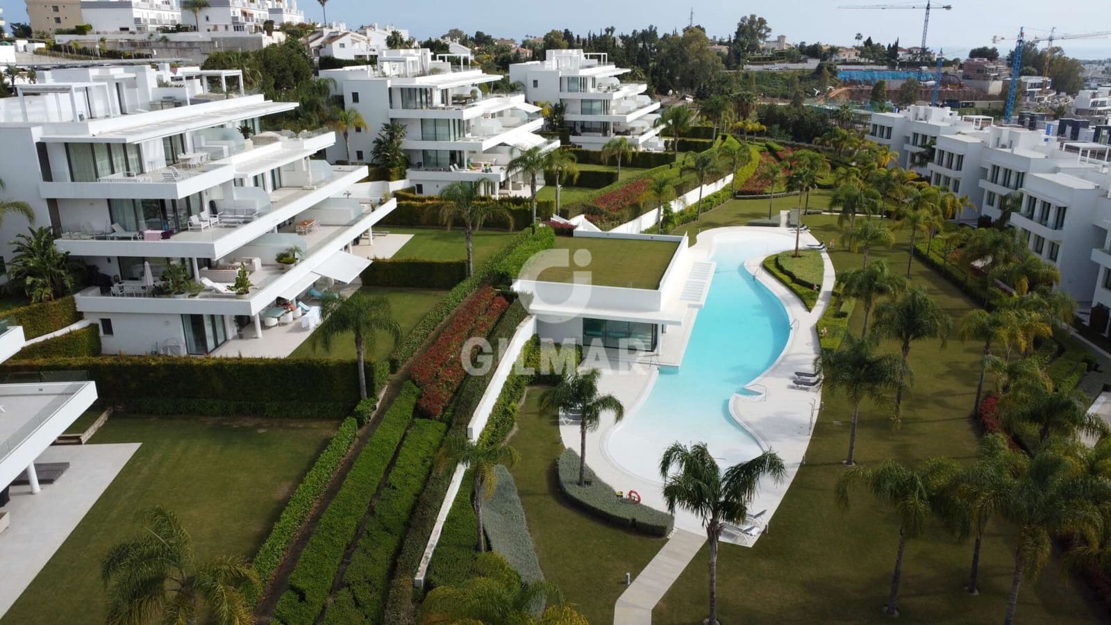 3 soveværelse Lejlighed til salg i Estepona med swimmingpool garage - € 940.000 (Ref: 9205996)