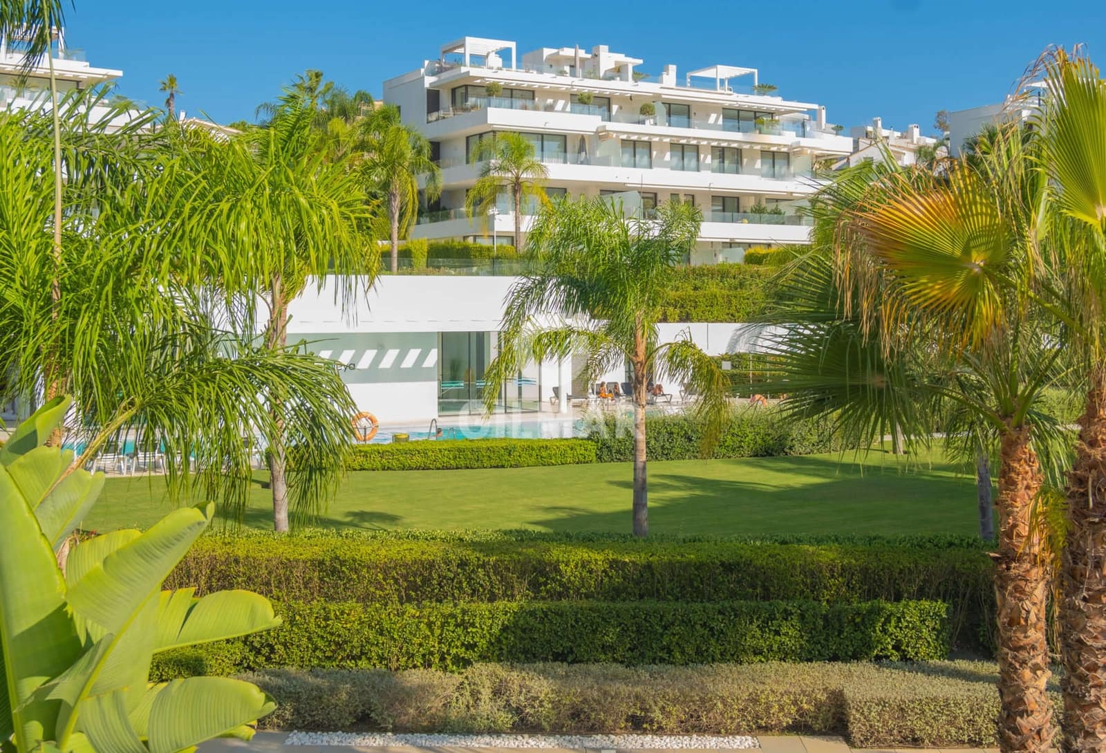 3 soveværelse Lejlighed til salg i Estepona med swimmingpool garage - € 940.000 (Ref: 9205996)