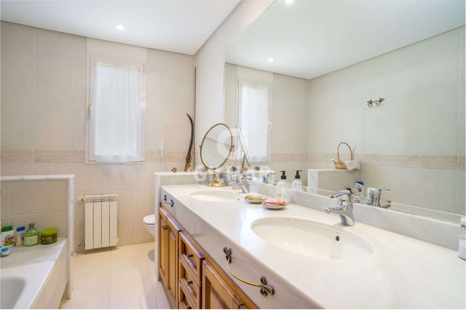 5 sovrum Villa till salu i Benahavis med pool - 2 100 000 € (Ref: 9205997)