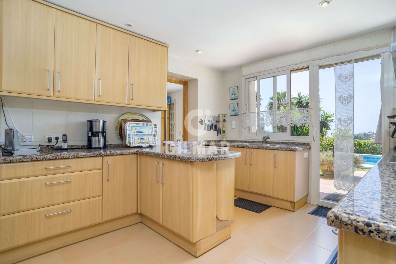 5 sovrum Villa till salu i Benahavis med pool - 2 100 000 € (Ref: 9205997)