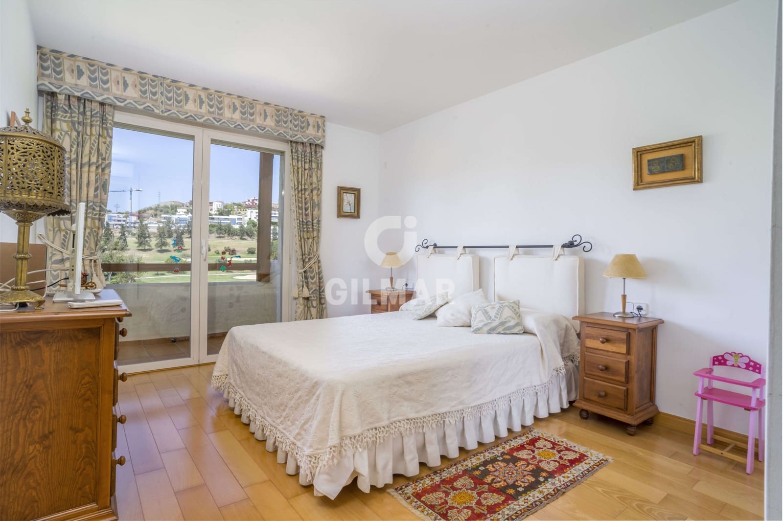 5 sovrum Villa till salu i Benahavis med pool - 2 100 000 € (Ref: 9205997)