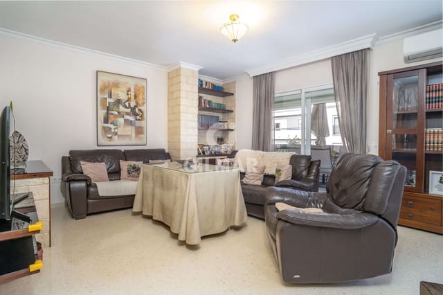 4 makuuhuone Kattohuoneisto myytävänä paikassa Puerto de Estepona, Estepona mukana uima-altaan 
autotalli - 790 000 € (Ref: 9205998)