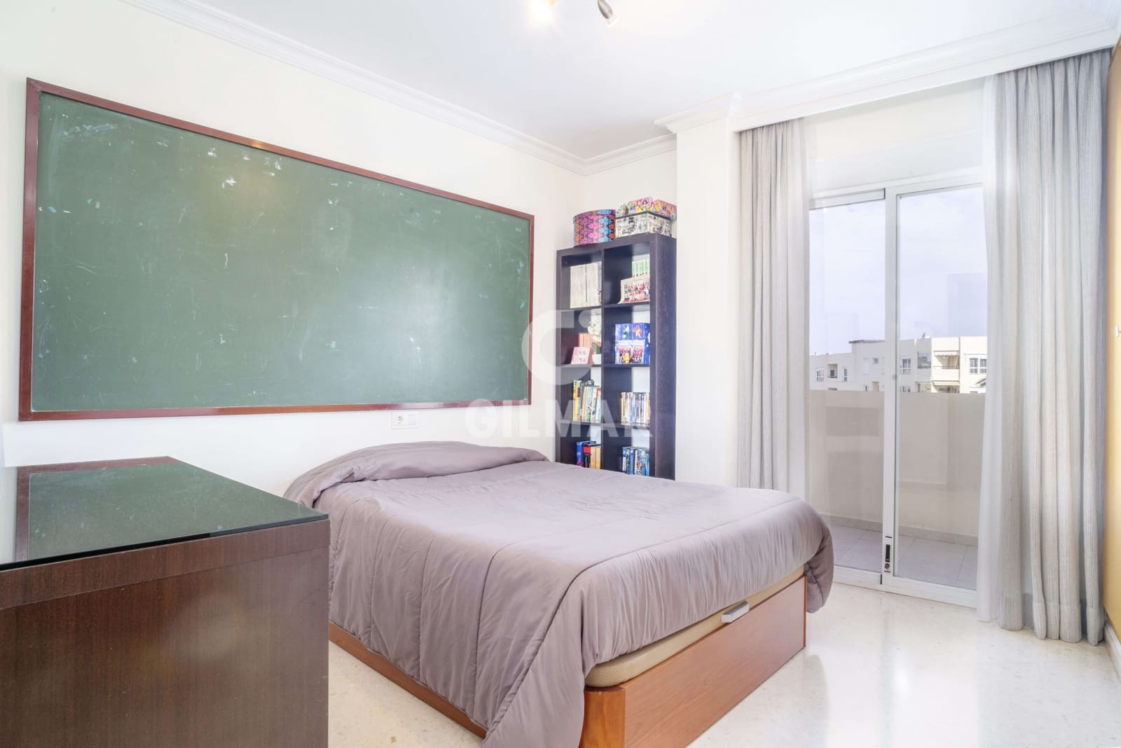 4 soveværelse Penthouse til salg i Estepona med swimmingpool garage - € 790.000 (Ref: 9205998)