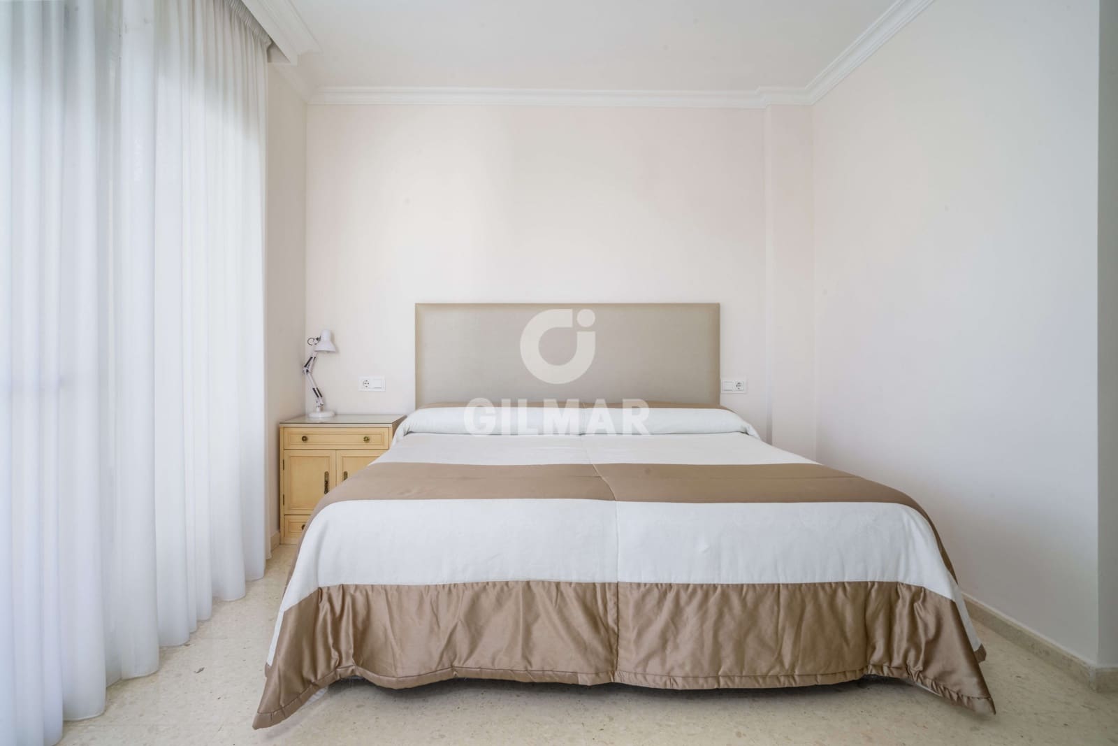 4 soveværelse Penthouse til salg i Estepona med swimmingpool garage - € 790.000 (Ref: 9205998)