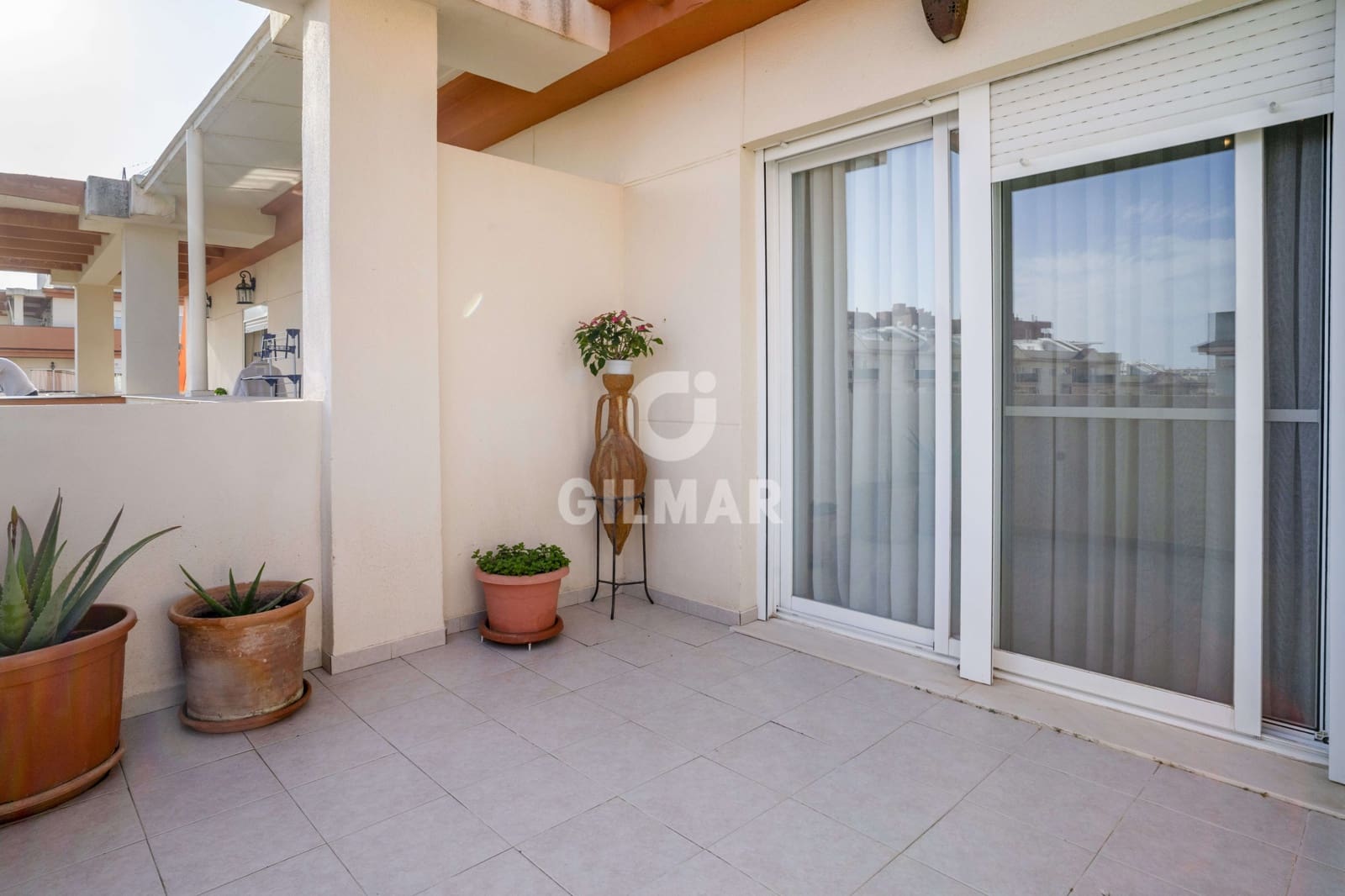 4 soveværelse Penthouse til salg i Estepona med swimmingpool garage - € 790.000 (Ref: 9205998)