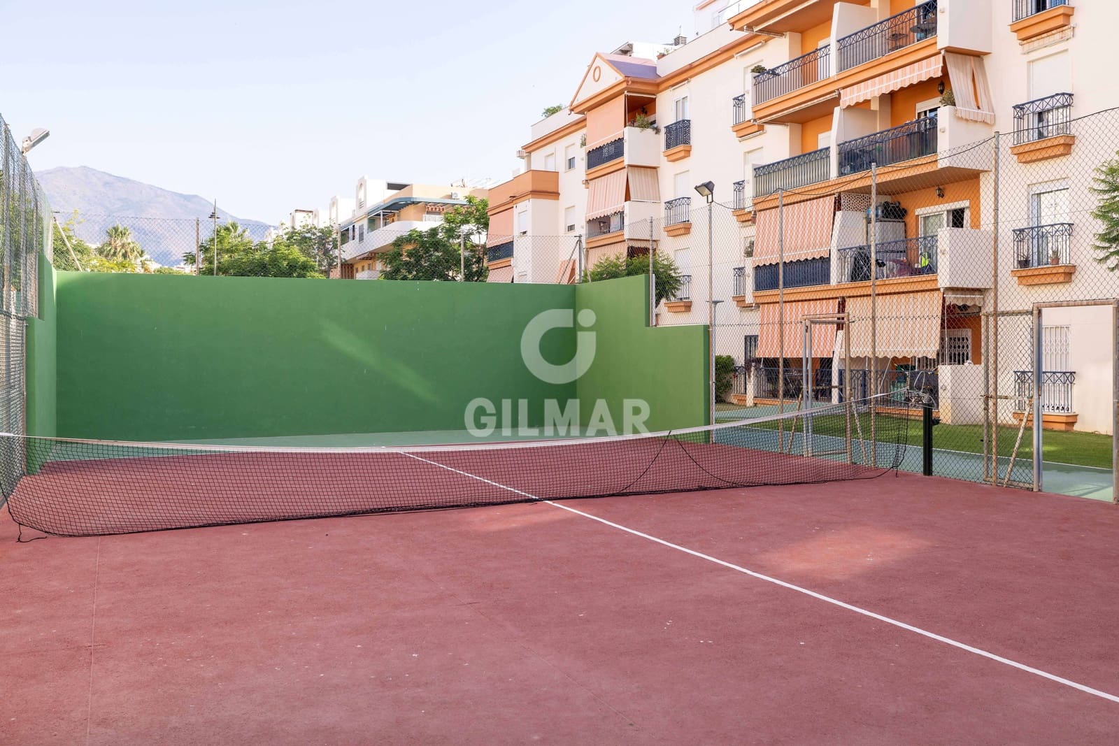 4 soveværelse Penthouse til salg i Estepona med swimmingpool garage - € 790.000 (Ref: 9205998)