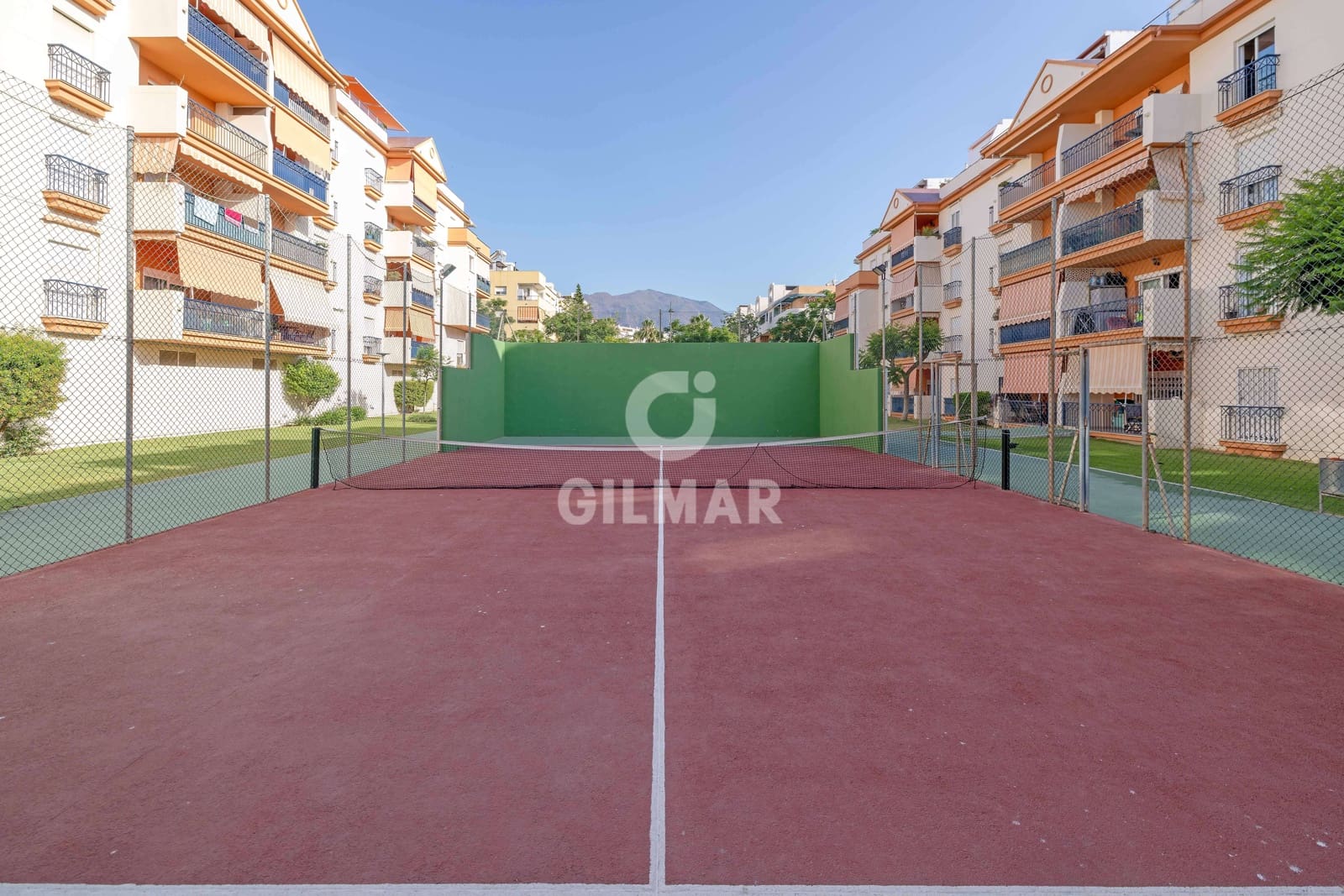 4 soveværelse Penthouse til salg i Estepona med swimmingpool garage - € 790.000 (Ref: 9205998)