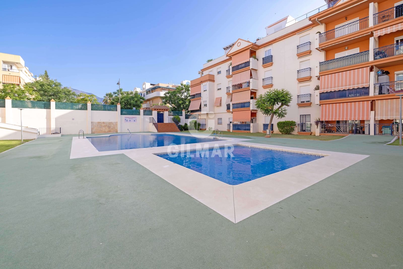 4 soveværelse Penthouse til salg i Estepona med swimmingpool garage - € 790.000 (Ref: 9205998)
