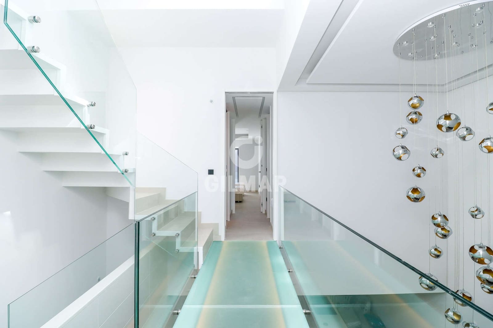 3 soveværelse Rækkehus til salg i Estepona med swimmingpool garage - € 2.500.000 (Ref: 9206001)