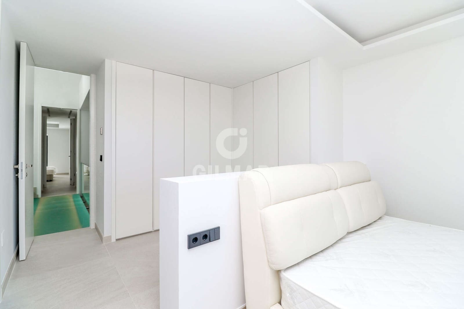 3 soveværelse Rækkehus til salg i Estepona med swimmingpool garage - € 2.500.000 (Ref: 9206001)