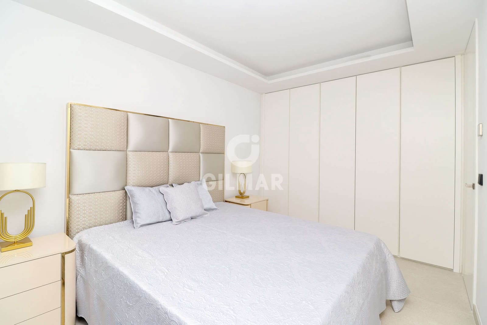 3 soveværelse Rækkehus til salg i Estepona med swimmingpool garage - € 2.500.000 (Ref: 9206001)