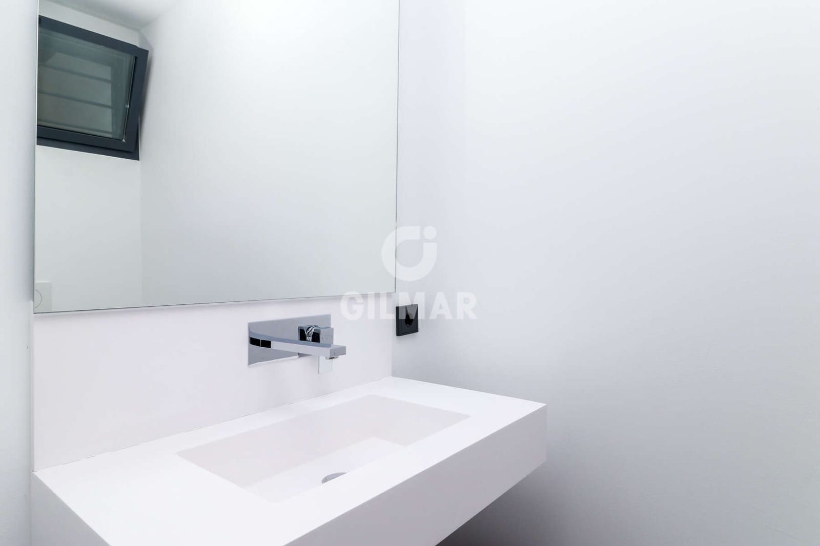 3 soveværelse Rækkehus til salg i Estepona med swimmingpool garage - € 2.500.000 (Ref: 9206001)