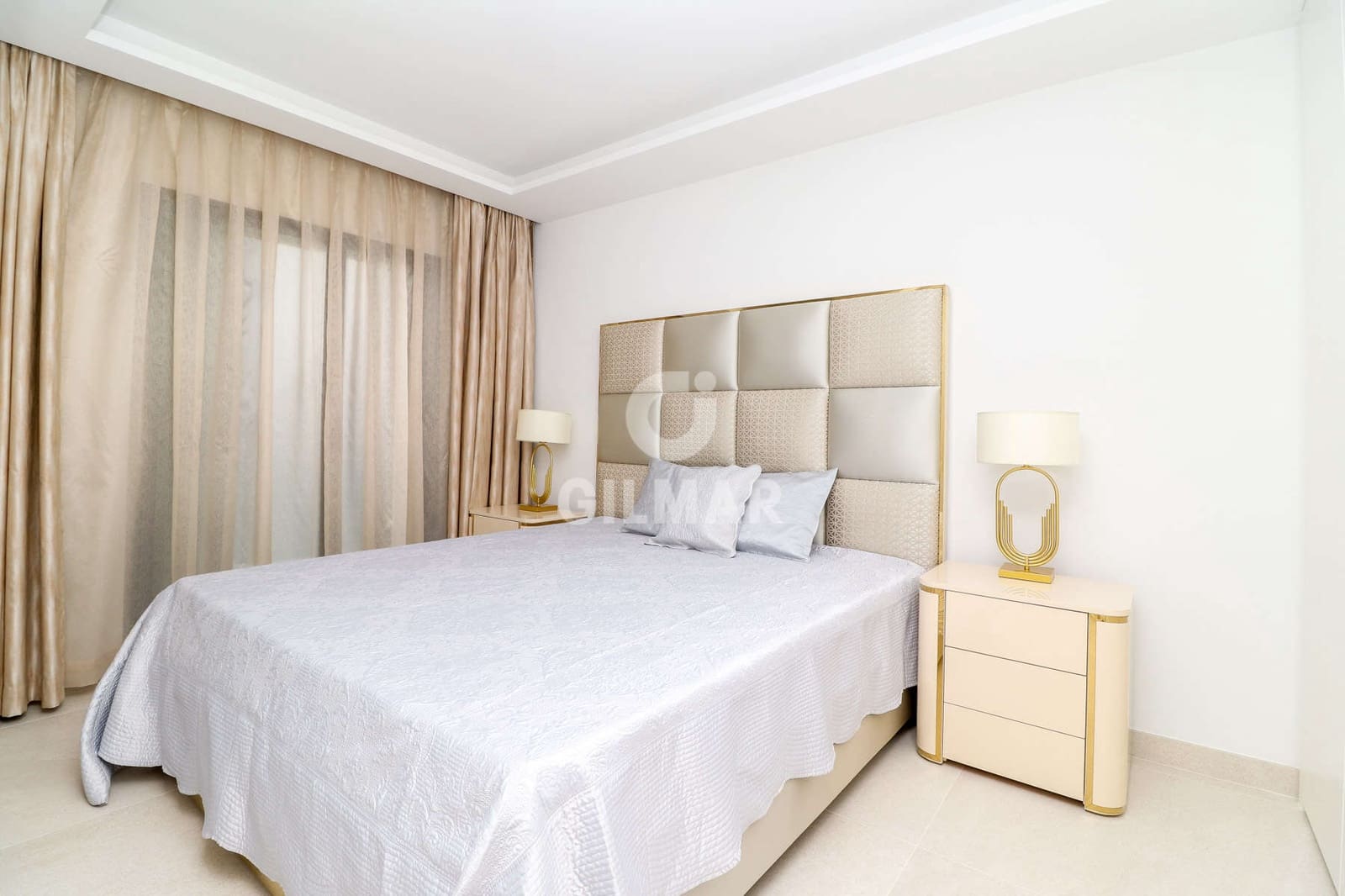 3 soveværelse Rækkehus til salg i Estepona med swimmingpool garage - € 2.500.000 (Ref: 9206001)