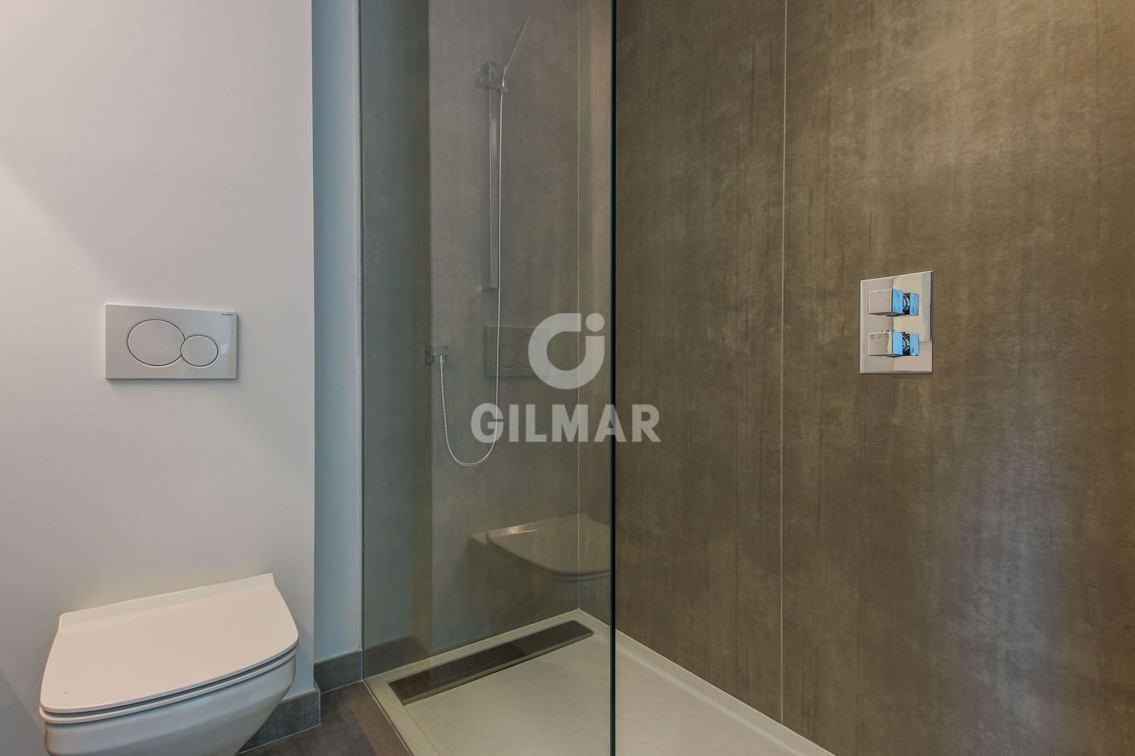 3 soveværelse Rækkehus til salg i Estepona med swimmingpool garage - € 2.500.000 (Ref: 9206001)