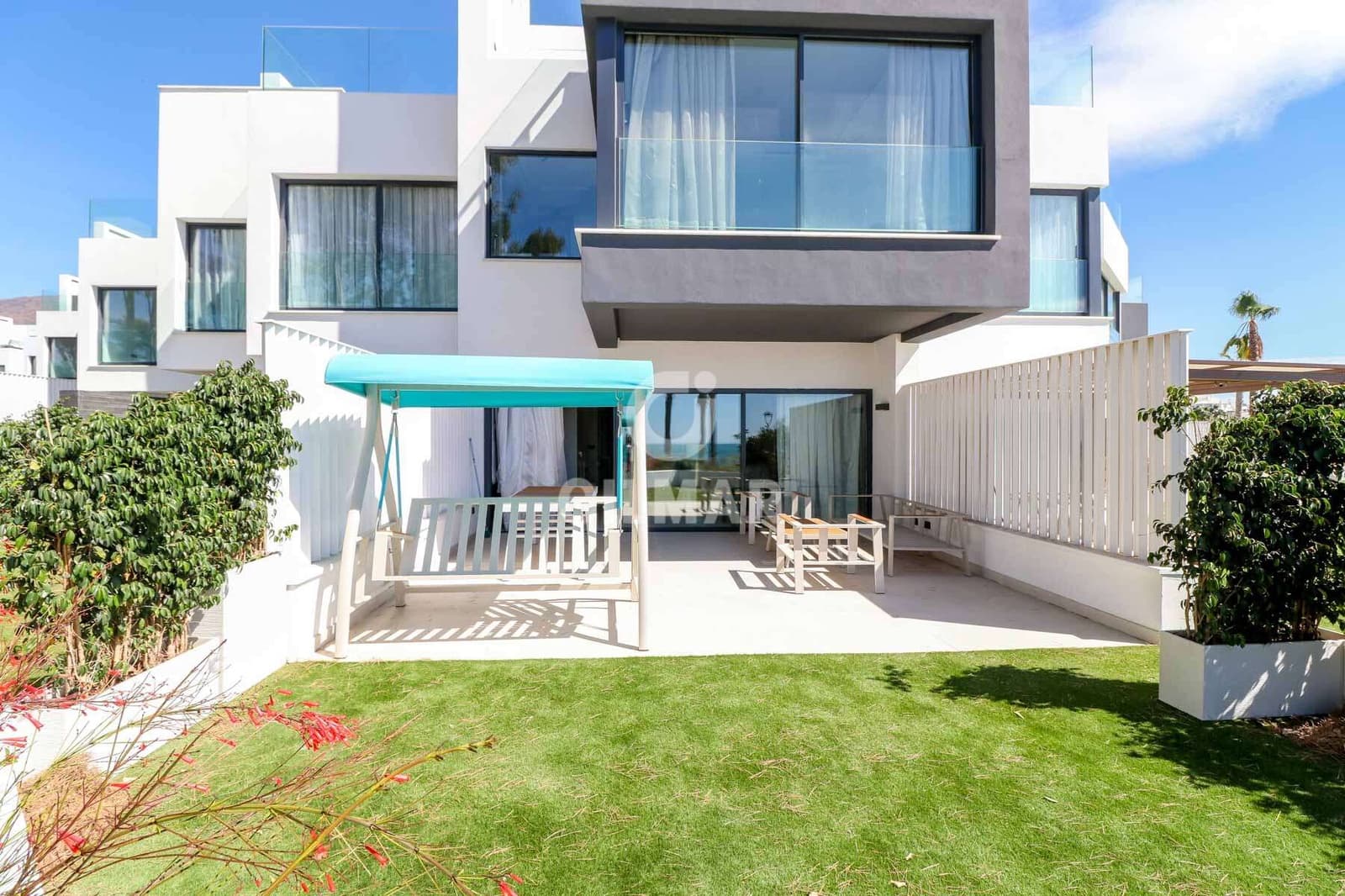 3 soveværelse Rækkehus til salg i Estepona med swimmingpool garage - € 2.500.000 (Ref: 9206001)