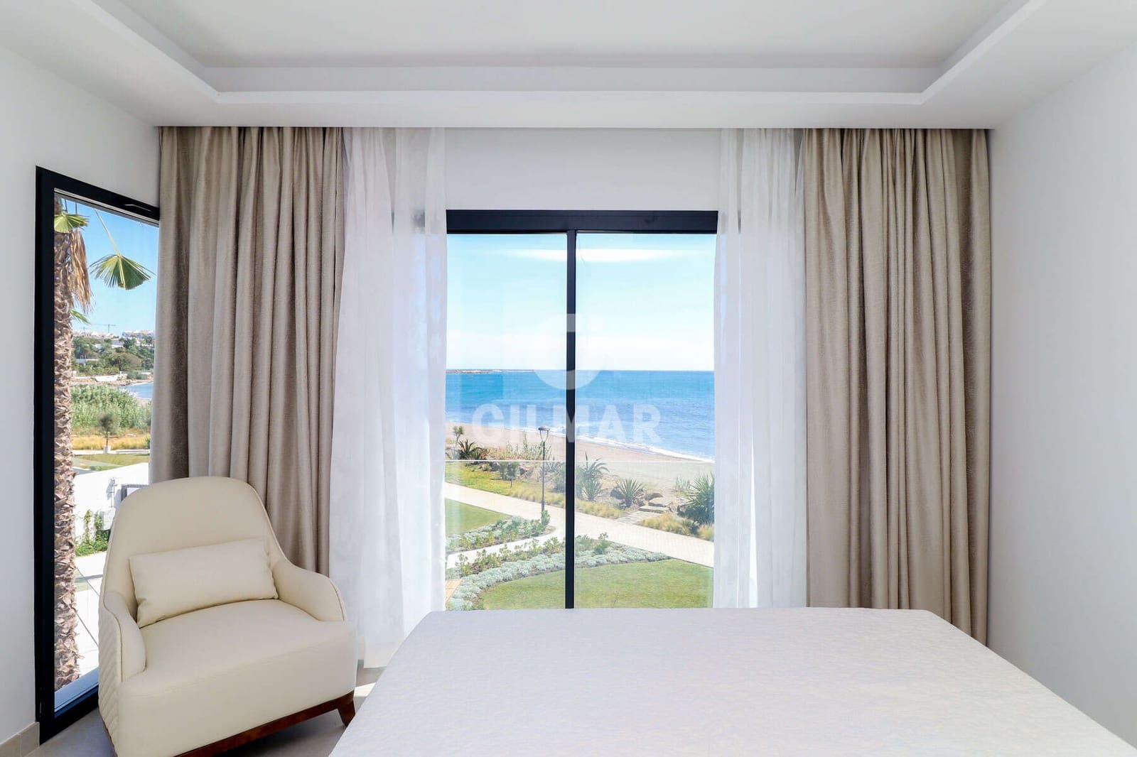 3 soveværelse Rækkehus til salg i Estepona med swimmingpool garage - € 2.500.000 (Ref: 9206002)