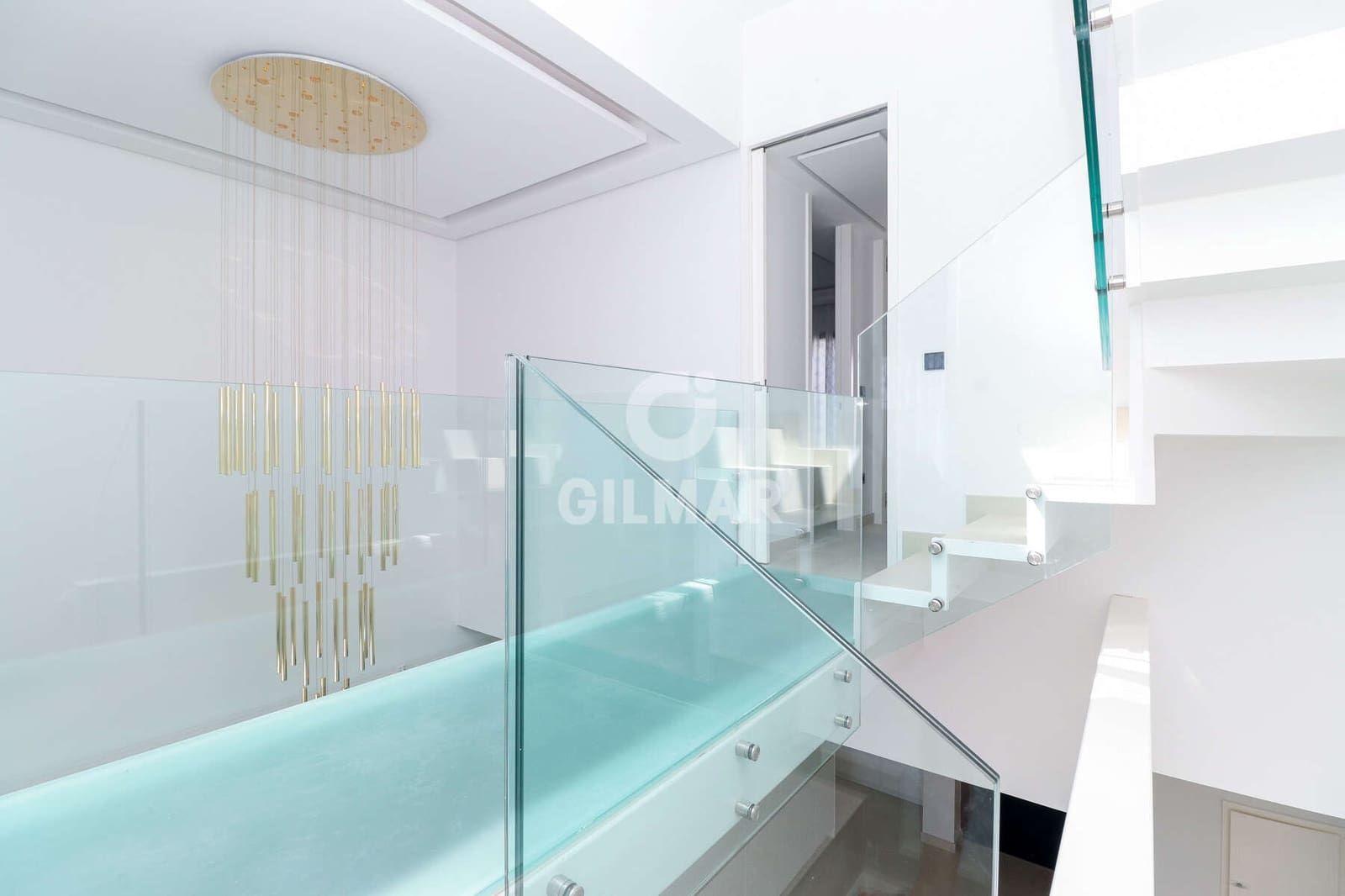 3 soveværelse Rækkehus til salg i Estepona med swimmingpool garage - € 2.500.000 (Ref: 9206002)