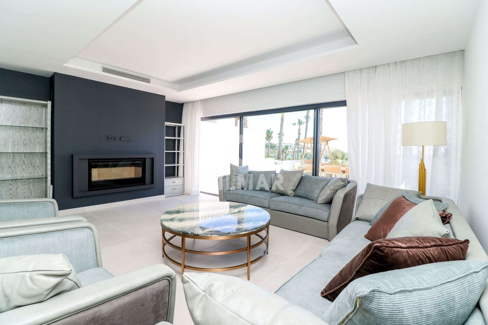 3 soveværelse Rækkehus til salg i Estepona med swimmingpool garage - € 2.500.000 (Ref: 9206002)