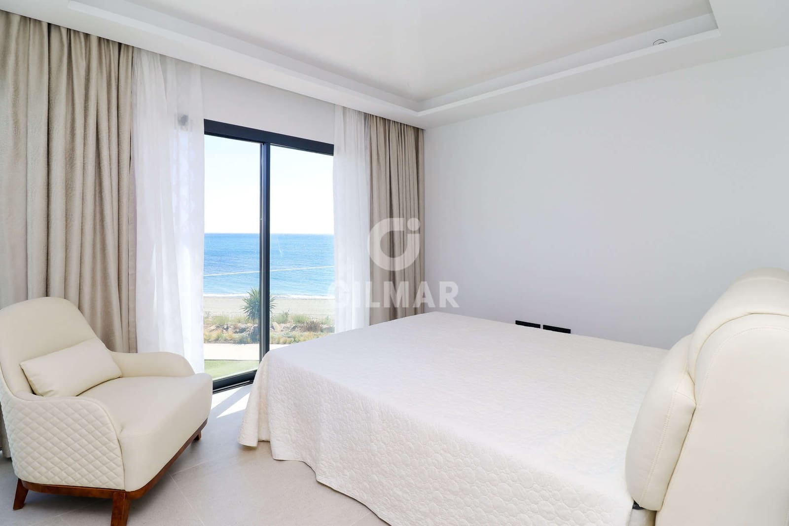 3 soveværelse Rækkehus til salg i Estepona med swimmingpool garage - € 2.500.000 (Ref: 9206002)