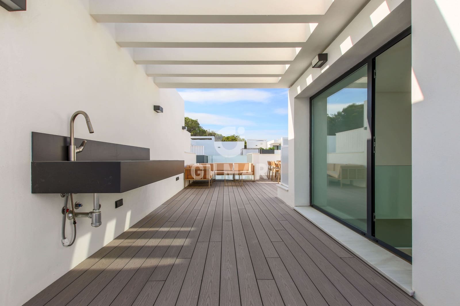 3 soveværelse Rækkehus til salg i Estepona med swimmingpool garage - € 2.500.000 (Ref: 9206002)