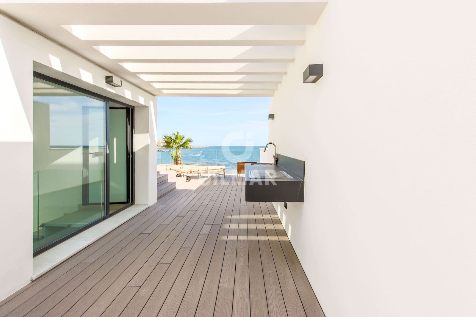 3 soveværelse Rækkehus til salg i Estepona med swimmingpool garage - € 2.500.000 (Ref: 9206002)