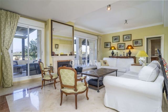 4 makuuhuone Kattohuoneisto myytävänä paikassa Sotogrande Alto, San Roque mukana uima-altaan 
autotalli - 650 000 € (Ref: 9206003)