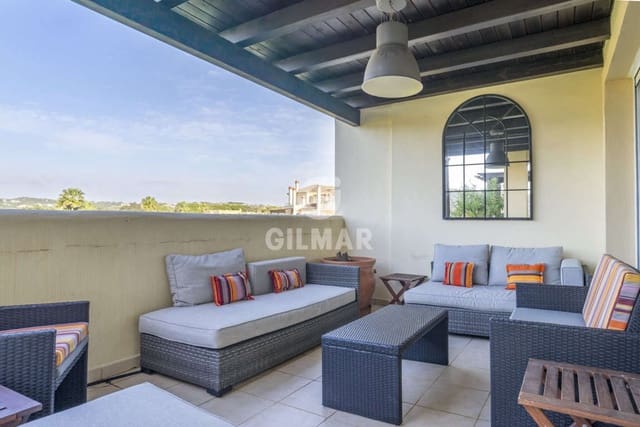 4 makuuhuone Kattohuoneisto myytävänä paikassa Sotogrande Alto, San Roque mukana uima-altaan 
autotalli - 650 000 € (Ref: 9206003)