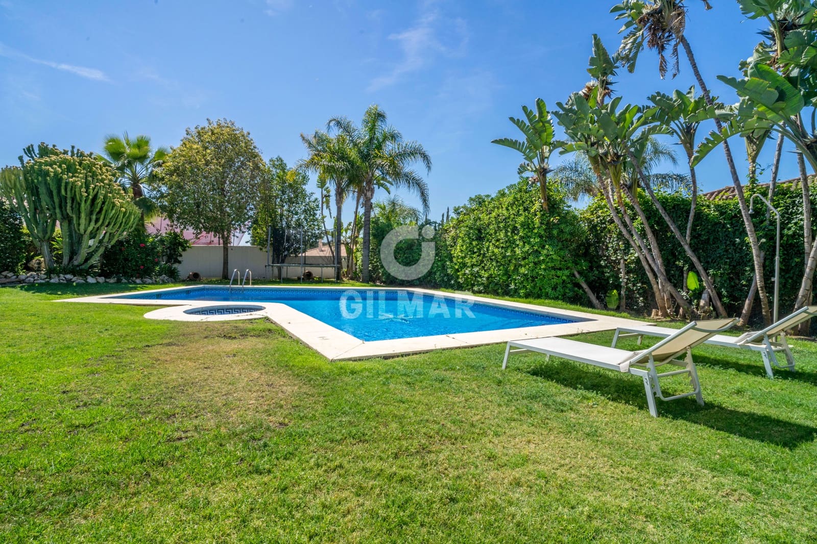 Chalet de 6 habitaciones en Benahavís en venta con piscina garaje - 2.690.000 € (Ref: 9206005)