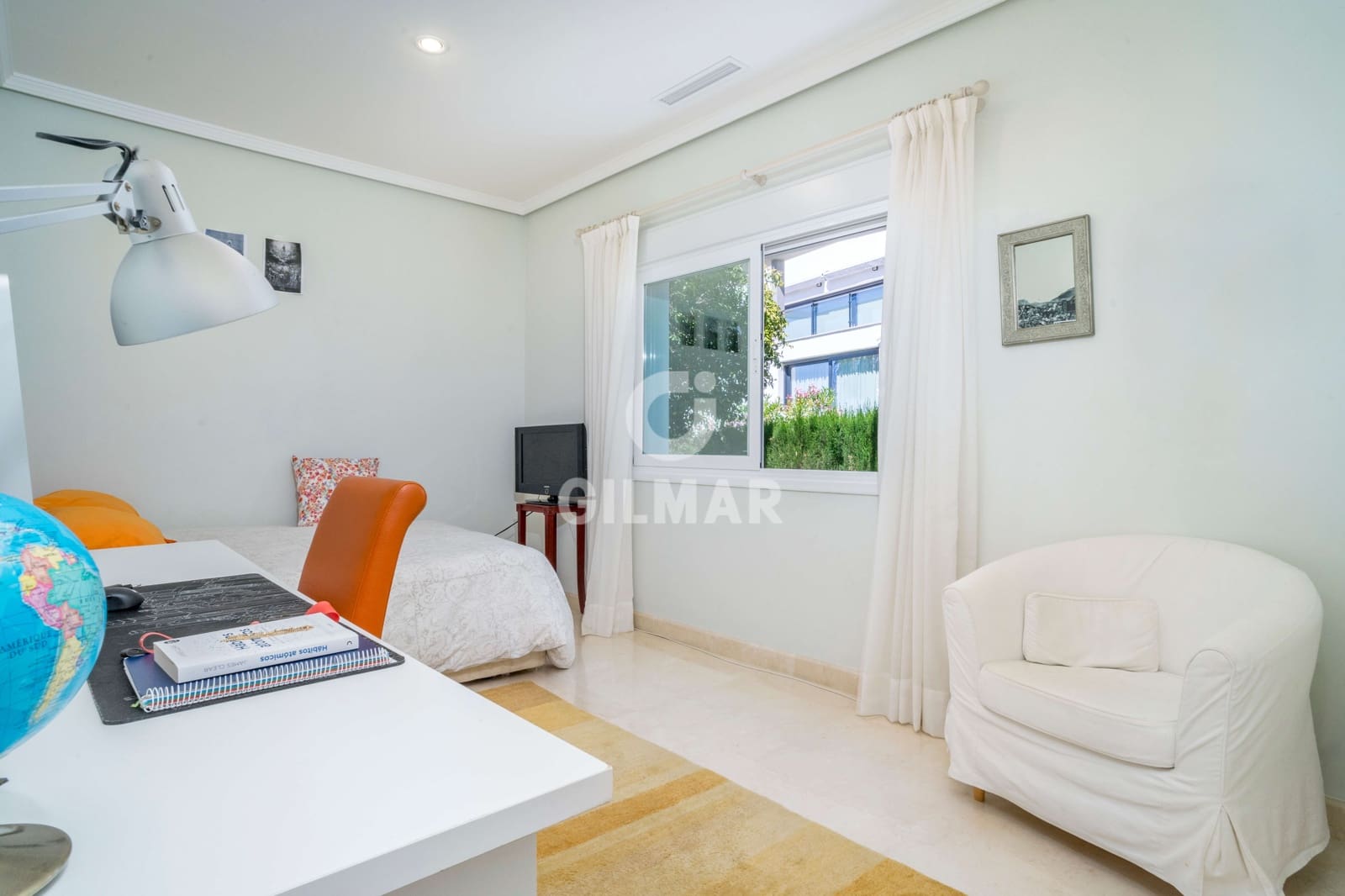 Chalet de 6 habitaciones en Benahavís en venta con piscina garaje - 2.690.000 € (Ref: 9206005)