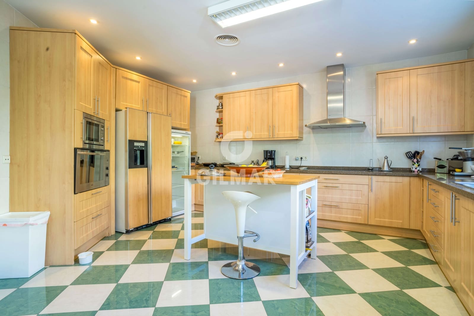 Chalet de 6 habitaciones en Benahavís en venta con piscina garaje - 2.690.000 € (Ref: 9206005)