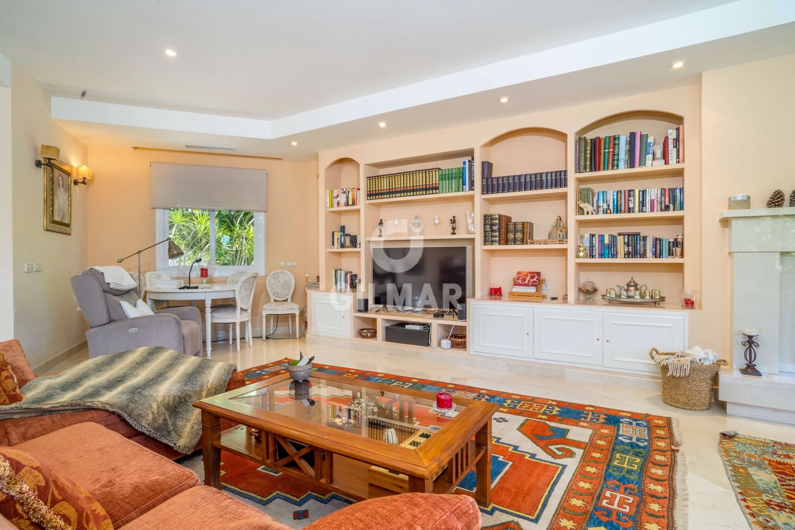 Chalet de 6 habitaciones en Benahavís en venta con piscina garaje - 2.690.000 € (Ref: 9206005)