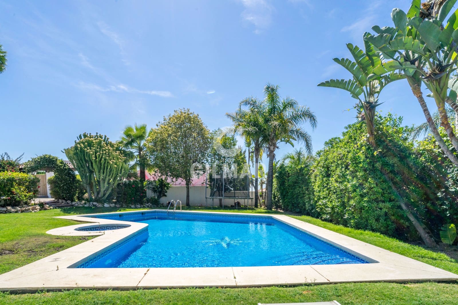 Chalet de 6 habitaciones en Benahavís en venta con piscina garaje - 2.690.000 € (Ref: 9206005)