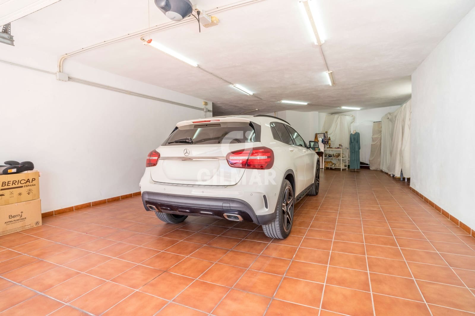 Chalet de 6 habitaciones en Benahavís en venta con piscina garaje - 2.690.000 € (Ref: 9206005)